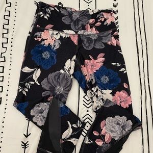 Old navy flower leggings